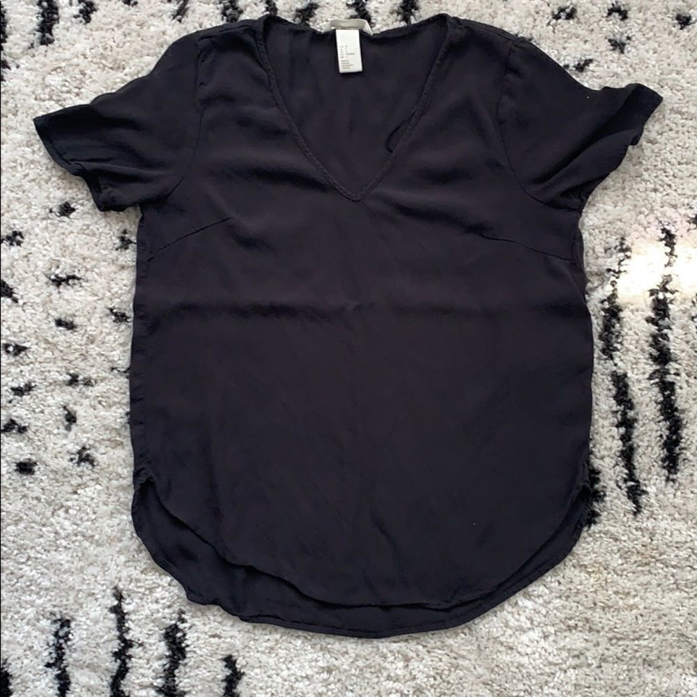 Black flowy V-neck Blouse